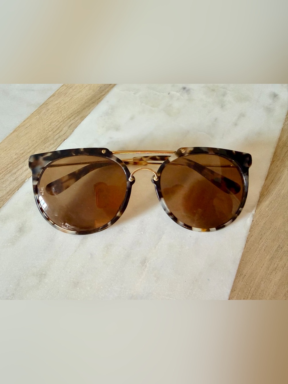 WONDERLAND Tortoiseshell Frame Sunglasses with Brown Lenses
